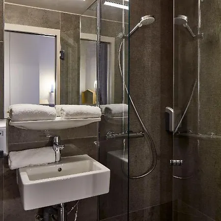 Hotel De Roubaix 2*