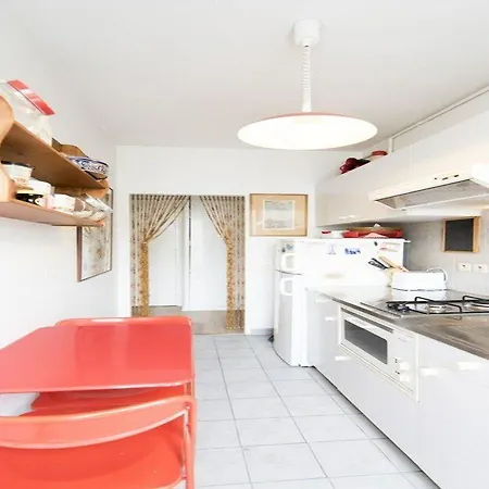 Apartment Veeve - Contemporary In Balard