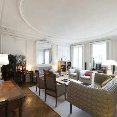 Charming Haussmannian Appartement *