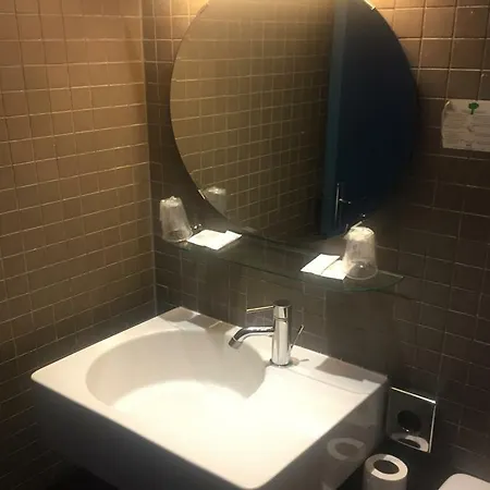 Du Parc Saint Charles Hotel Paris