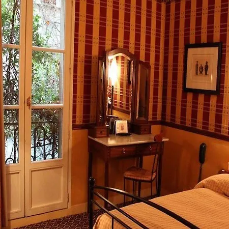 Szálloda Le Relais Saint Sulpice 4*