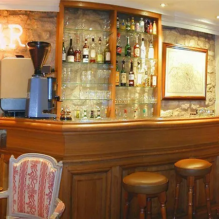 Dauphine Saint Germain Hotel 3*
