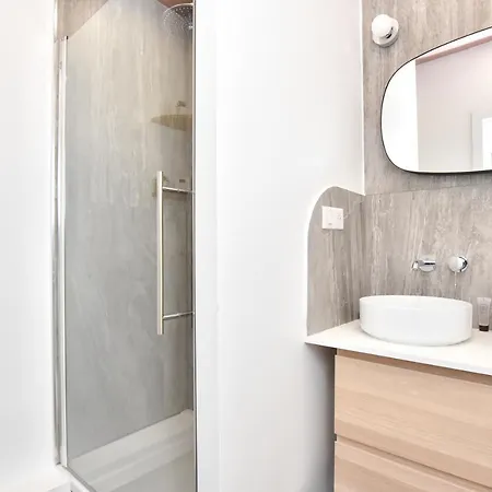 아파트 Authentic 1br-4p Republique - Le Marais
