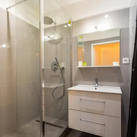 Spacious - 3br-6p - Champs Elysees * Paris