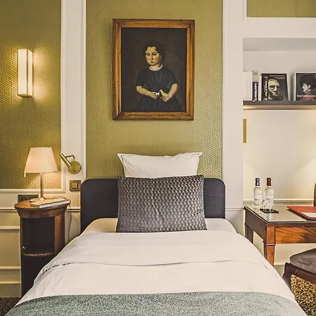Des Saints Peres - Esprit De France 4*