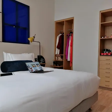 Le Grand Quartier Отель 4*