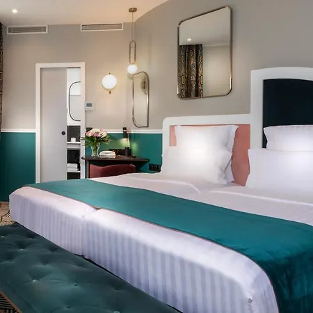 Elysa-luxembourg 3* Paris