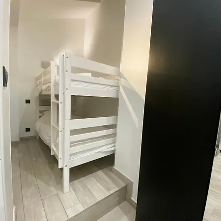 République Apartamento París