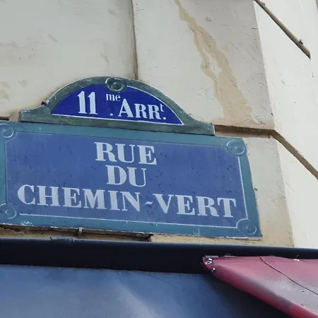 Chez Pépé Merle - D'hôte Au Coeur De Parigi