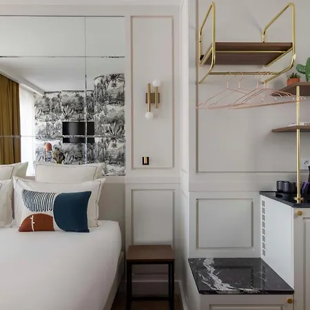 La Canopee 3* Paris