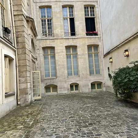 Apartment Charming Studio Michel Lecomte 75003 *