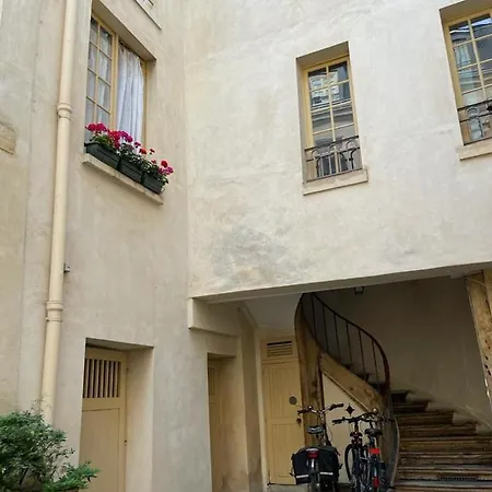 Charming Studio Michel Lecomte 75003 * Paris