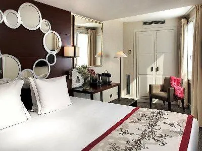 Le Senat Hotell 4*