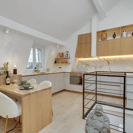 Apartment Amazing Historical Parisien Loft Next To Louvre Area-4