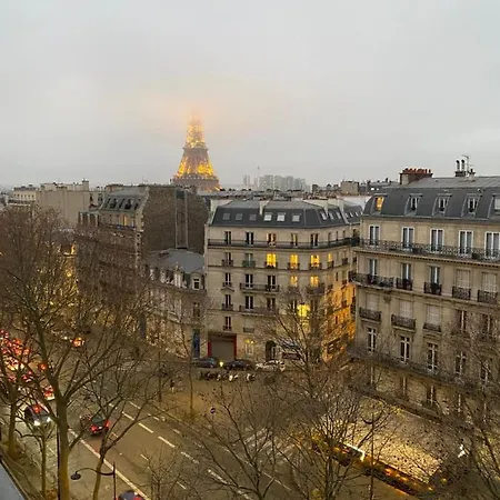 Apartment The Eiffel Tower