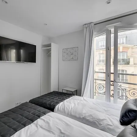 Le Bellevue 2* Paříž