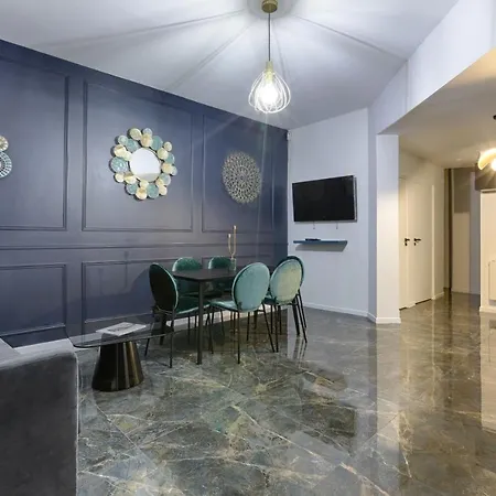 Amazing Luxury Triplex 3br/8p - Arc De Triomphe Paříž