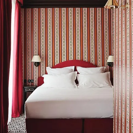 Les Deux Gares Hotel