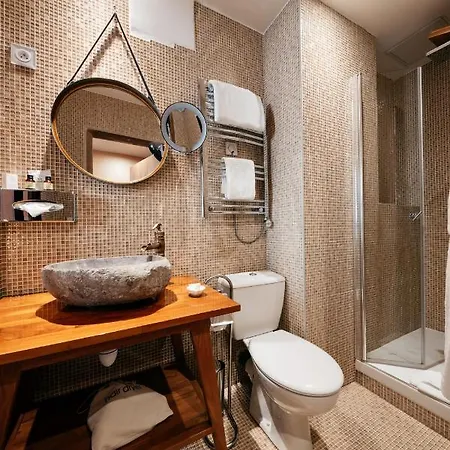 Hotel Le Temple De Jeanne 3*