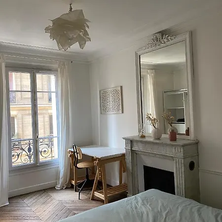 Apartment Nice cosy apartment -Haussmannien style- 2 rooms