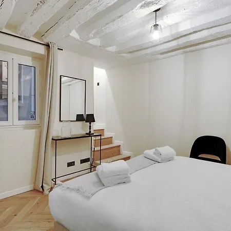 Pick A Flat's In Le Marais - Rue Saint Martin *