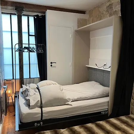 Good Vibes Luxurious Loft In 11th, With Ac & Table Football Paříž