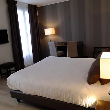 De Flore - Montmartre Hotel