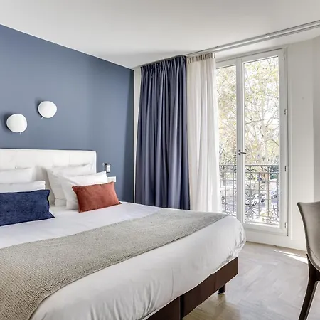 Courseine Hotel