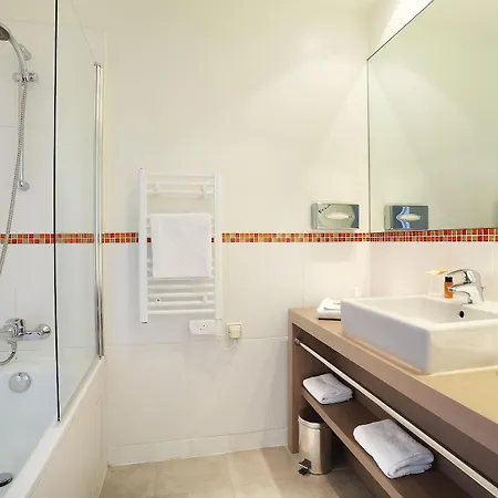 Hotell Le Grand De Normandie 4*