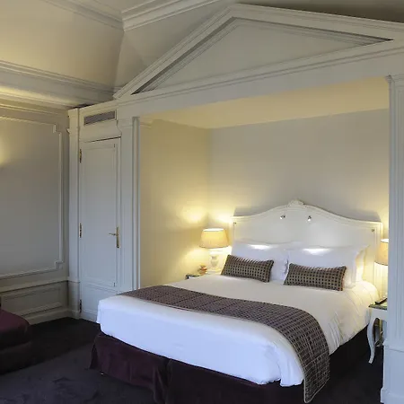 Hotel Royal Champs Elysées 4*