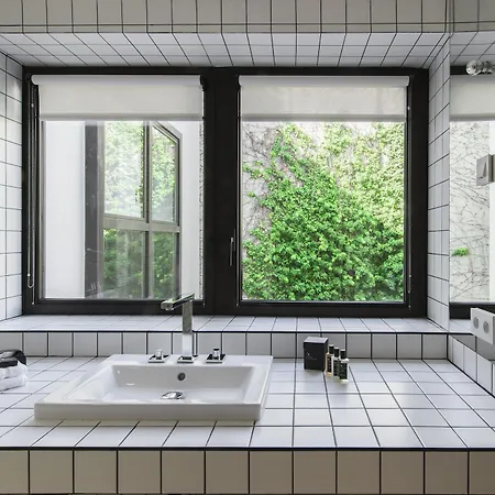Hotel La Maison Champs Elysees 5*