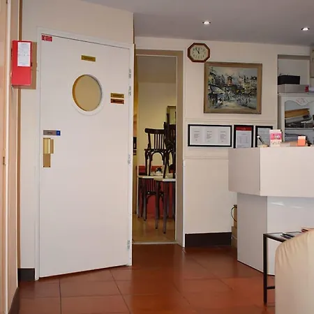 Hotel Avenir 2*