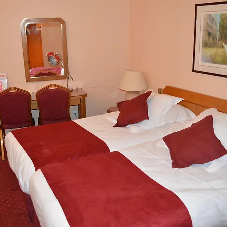 Royal Elysées Hotel 4*