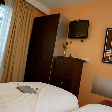 Hotell Danemark 3*