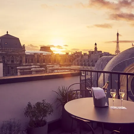 Grand Du Palais Royal Hotel