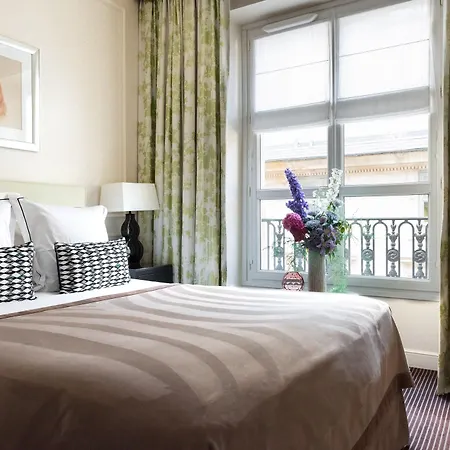 Hotel Grand Du Palais Royal Paris
