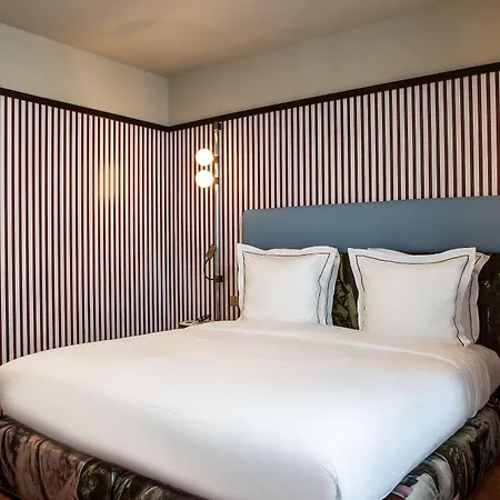 Du Rond-point Des Champs-elysees - Esprit De France 4*