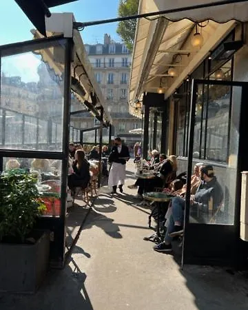 Magic In Saint Germain Des Pres *