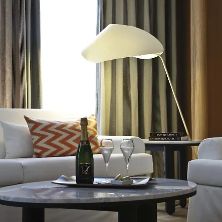 Vernet Champs Elysees Отель 5*