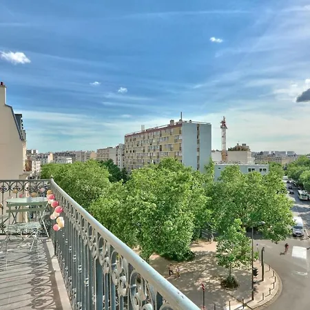 Beautiful Apartment In Belleville パリ