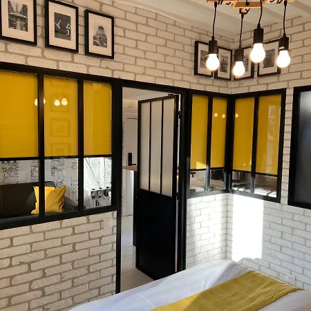 Au Passage Des Marais - Centre Apartment