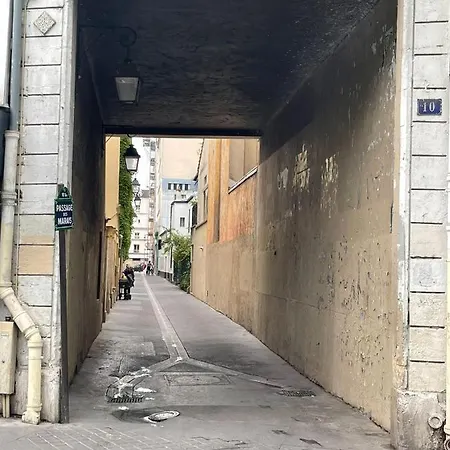 Au Passage Des Marais - Centre Apartment *