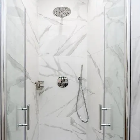 Architect S Designer Studio Walking Distance To The Eiffel Tower