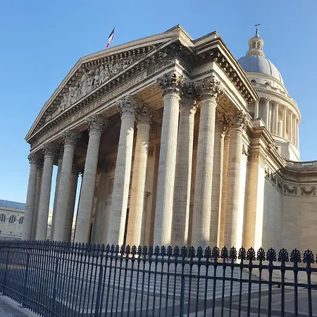 A 2 Pas De Panthéon Quartiers Latins Paris