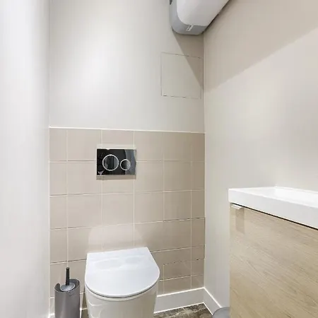 Unique Luxury Parisian Flat 2br/6p -champs Elysees アパート