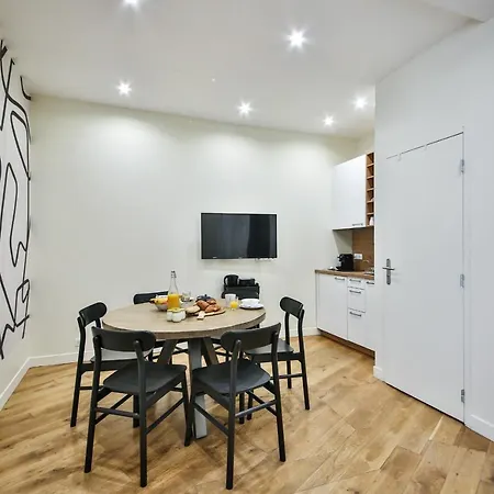 New Triplex 6pers#etoile#porte Maillot#porte Champerret Parijs