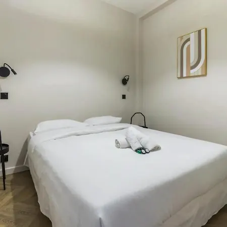 Opera/saint Lazare Apartment