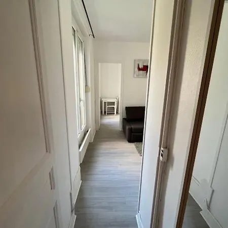 Apartamento Du Commerce De *