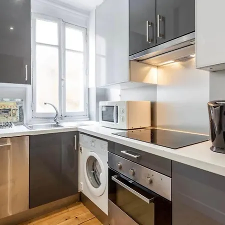 Beautiful In Center Appartement