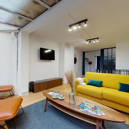 Superbe Loft Avec Patio - Tour Eiffel Paris